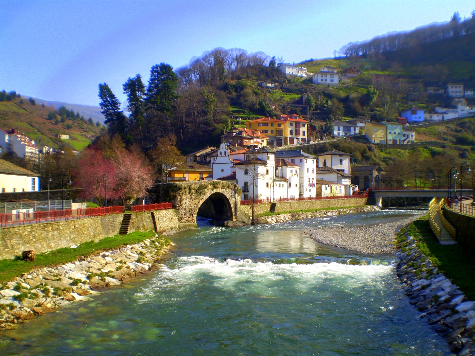 ✔ 5 puentes al paraíso que no puedes dejar de cruzar si vienes a Asturias